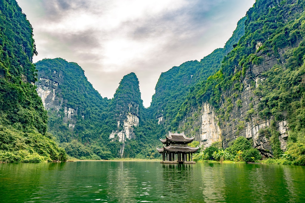 Hoa Lu Trang An Mua Cave Bich Dong